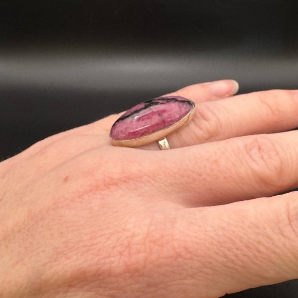 Large Rhodonite Ring - Picture 9 of 15